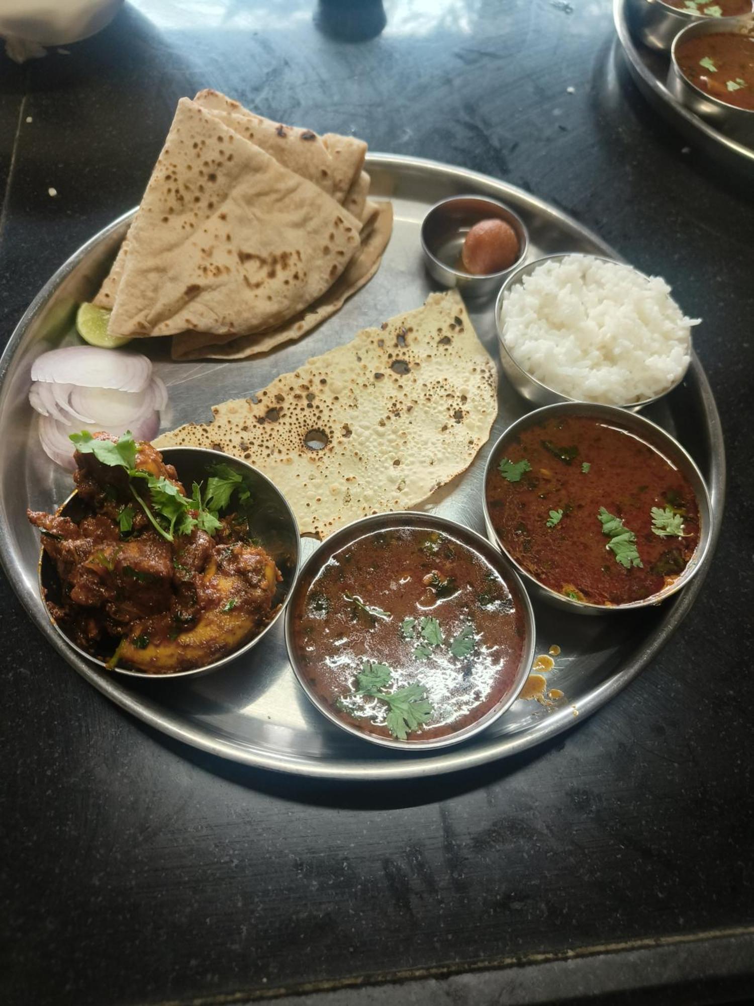 Hotel Drc Nashik Buitenkant foto
