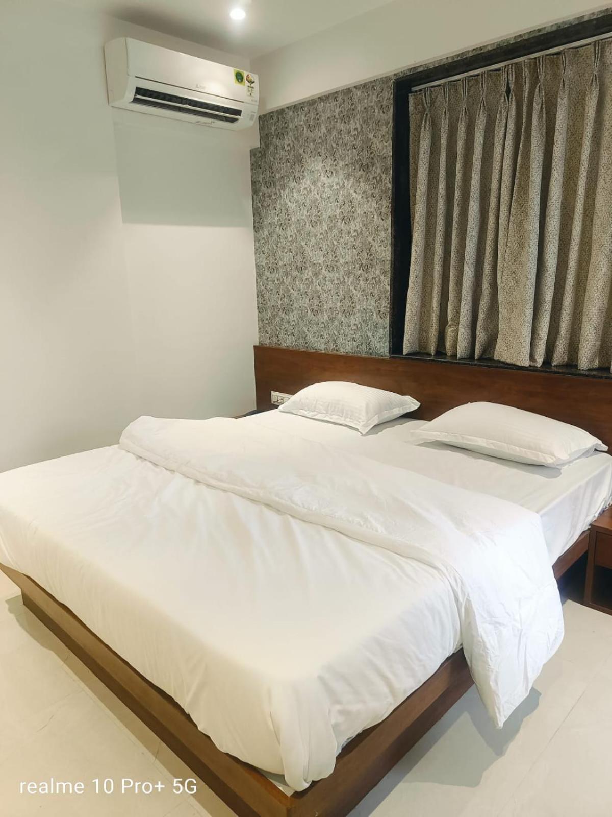 Hotel Drc Nashik Buitenkant foto